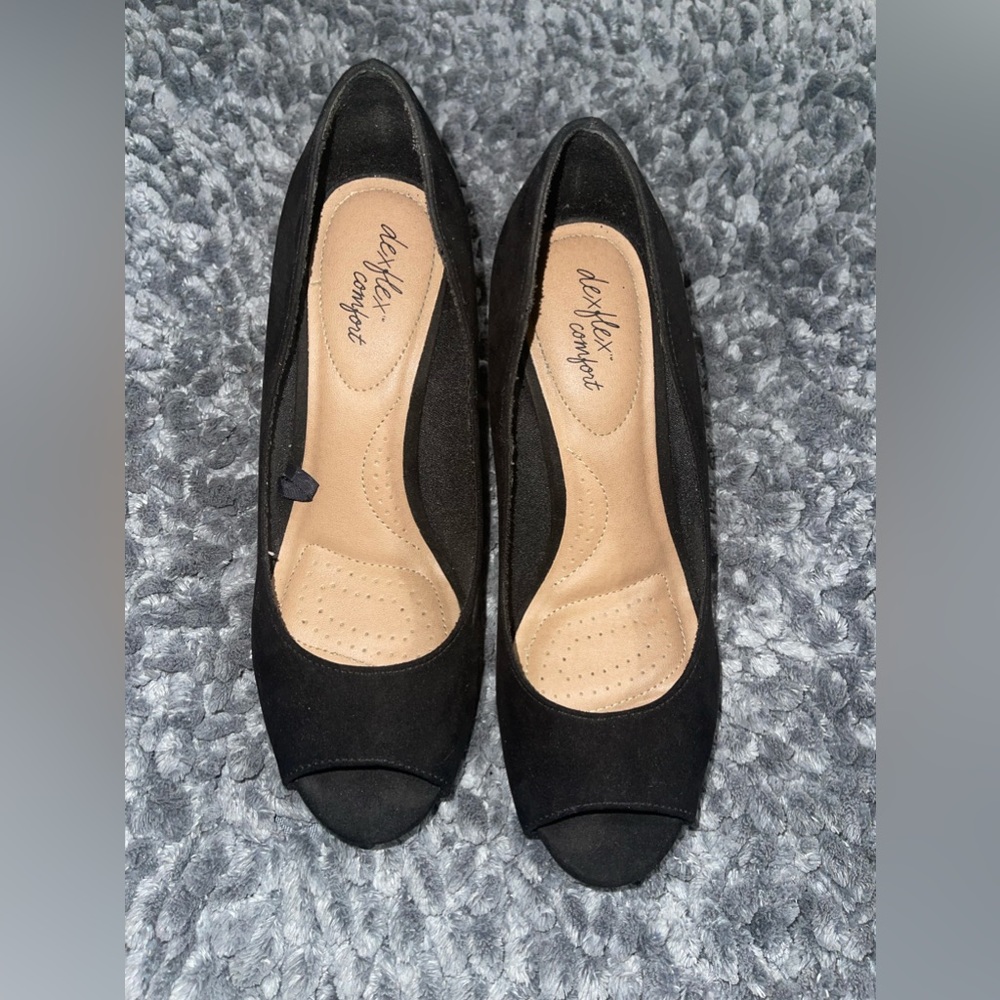 Black Wedges